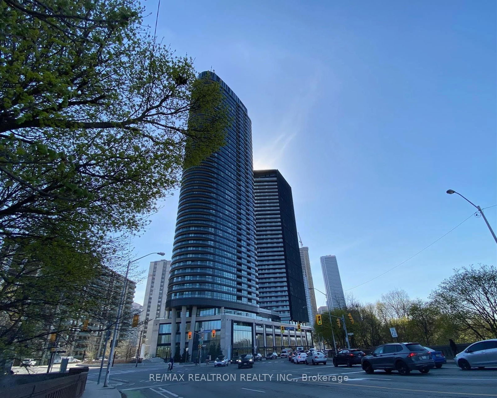 Condo for lease at 1215-585 Bloor Street, Toronto, North St. James Town, M4W 0B3 - MLS: C12119467