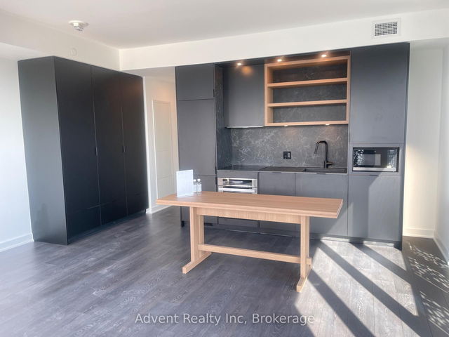 4602 - 55 Charles Street