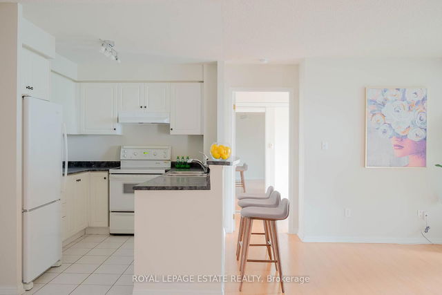 1715 - 23 Lorraine Drive