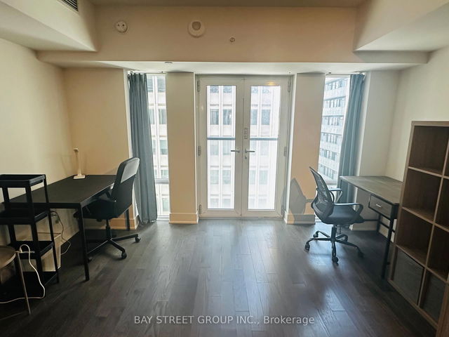 722 - 955 Bay Street
