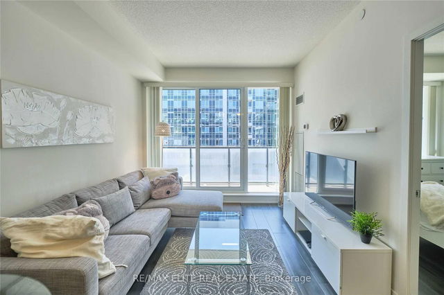 503 - 18 Rean Drive