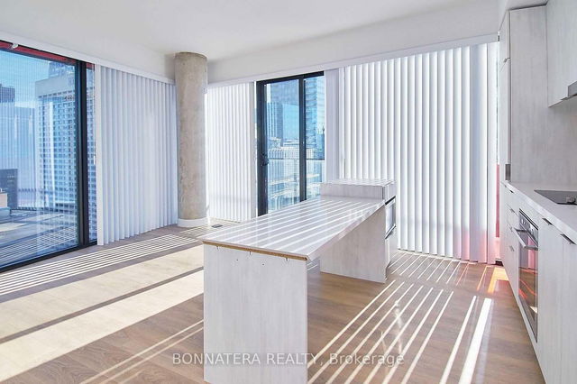 2111 - 215 Queen Street