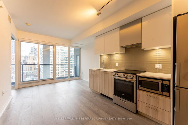 829 - 251 Jarvis Street