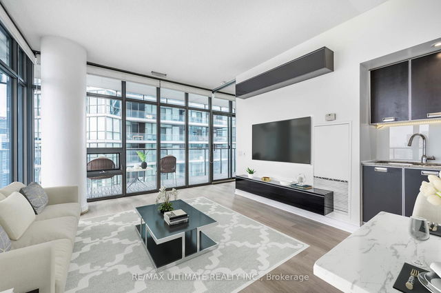 3808 - 33 Charles Street