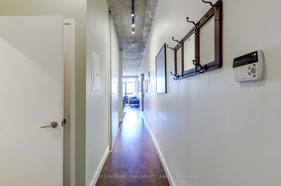 Unit 415 — 33 Mill St, Toronto - Waterfront Communities C8 image-0-4