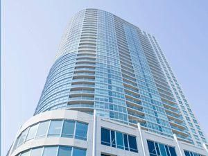 3801 - 18 Yonge Street