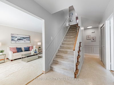 14 Parfield Dr, Toronto - Henry Farm image-0-3
