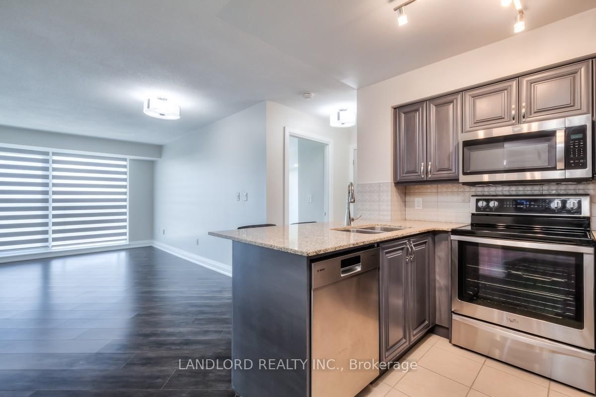 Condo for lease at 606-18 Valley Woods Road, Toronto, Parkwoods-Donalda, M3A 0A1 - MLS: C12120623