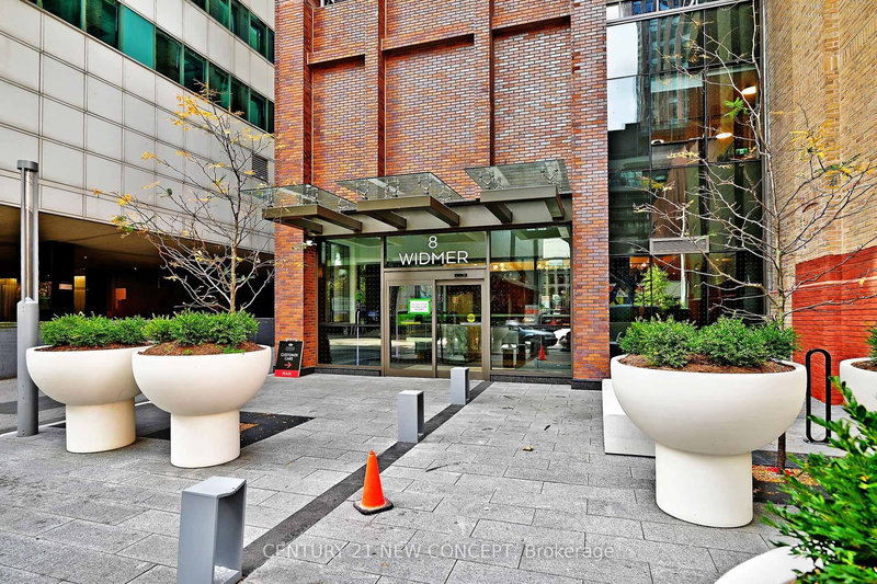3211 - 8 Widmer St, Toronto, M5V 0W6 | Image 2