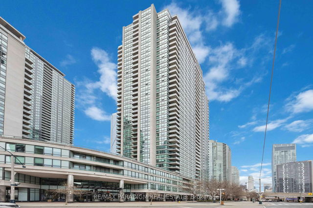 1713 - 16 Yonge Street