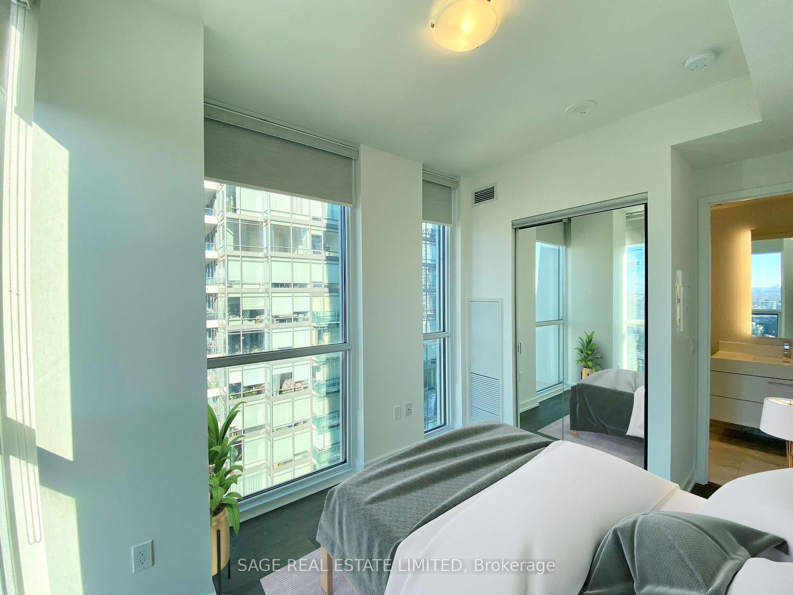 Condo for lease at 2005-1 Yorkville Avenue, Toronto, Annex, M4W 0B1 - MLS: C12120860