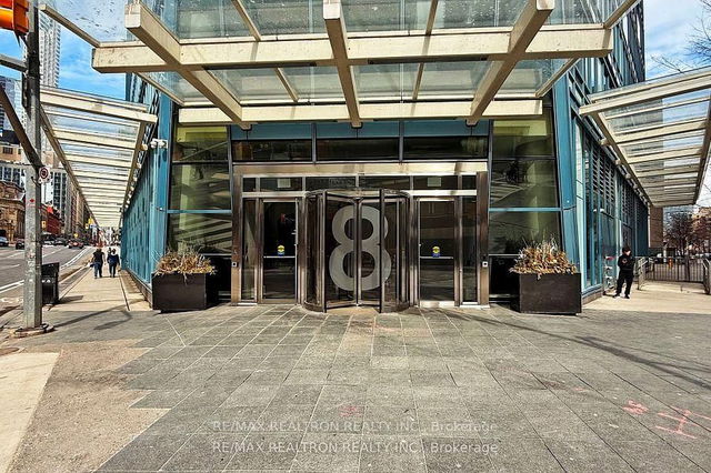 1111 - 8 The Esplanade Street