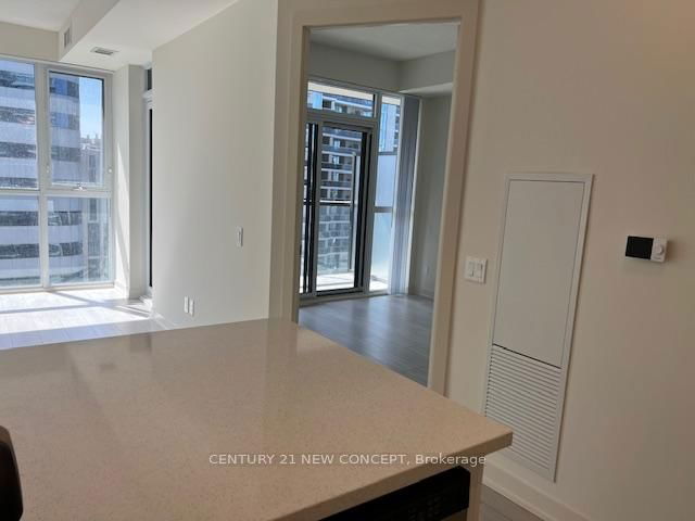 2315 - 4955 YONGE Street