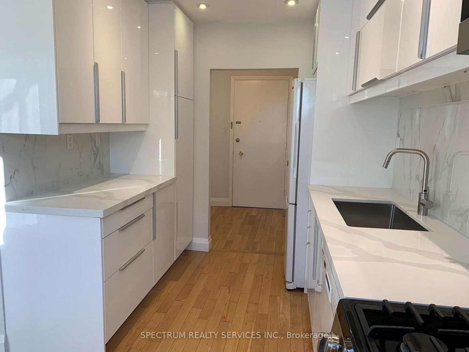 Townhouse for lease at 89-25 Esterbrooke Avenue, Toronto, Don Valley Village, M2J 2C5 - MLS: C12121217