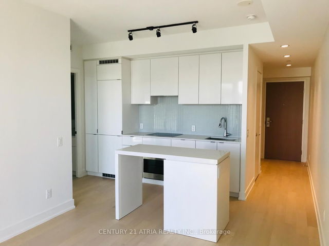 2512 - 7 grenville Street