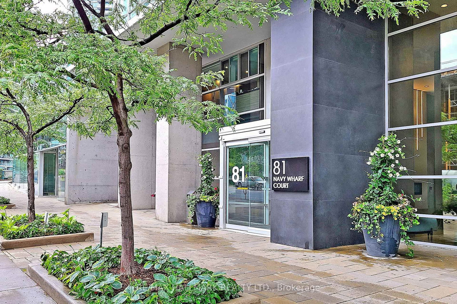 Condo for lease at 2116-81 Navy Wharf Court, Toronto, Waterfront Communities C1, M5V 3S2 - MLS: C12121340