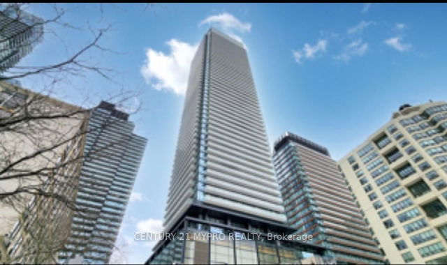 1504 - 501 Yonge Street