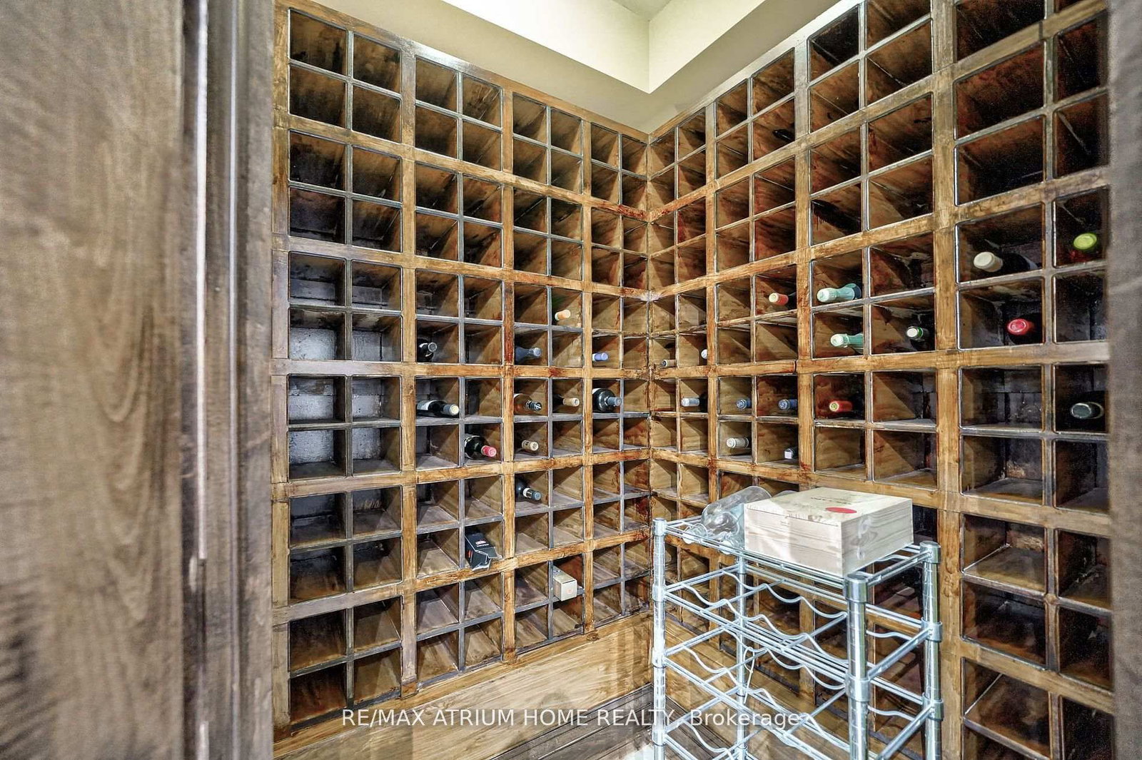 18 Heathcote Avenue • Toronto, ON photo 37