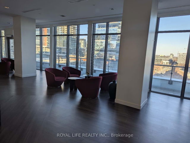 1101 - 60 Princess Street