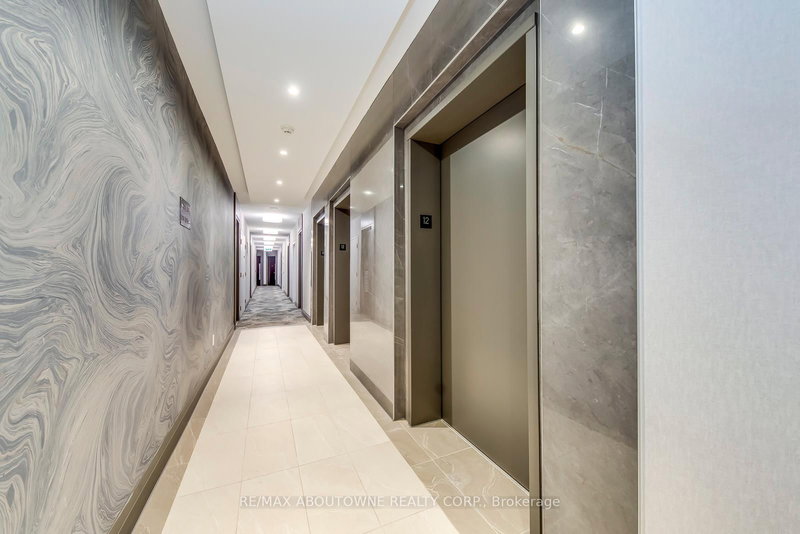 1201 - 85 Bloor St E, Toronto, M4W 1B4 | Image 3
