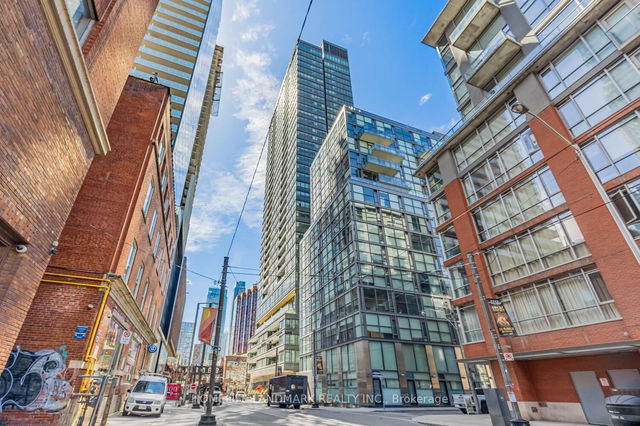 602 - 8 Charlotte Street