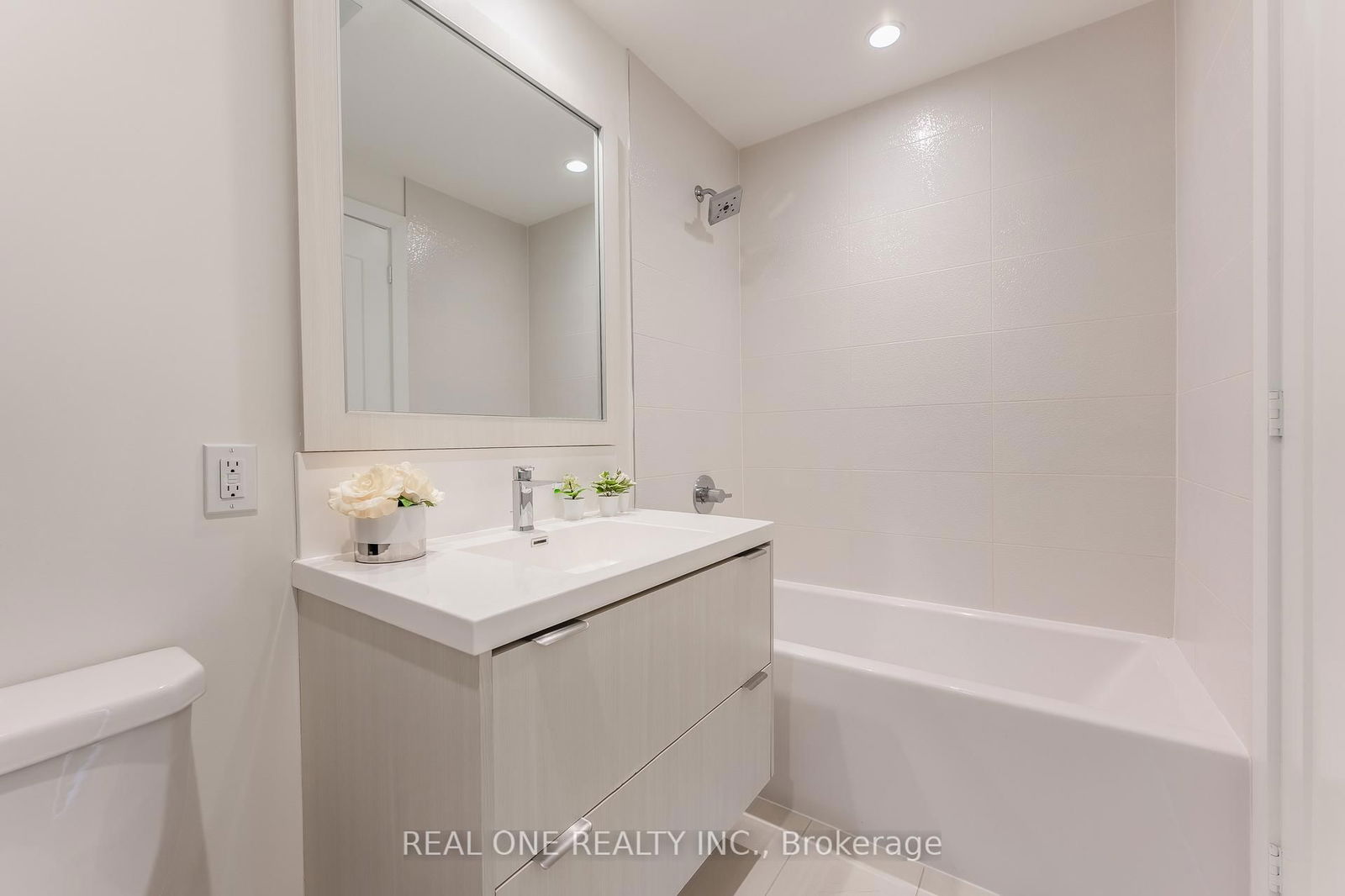 Condo for sale at 303-80 Vanauley Street, Toronto, Kensington-Chinatown, M5T 0C9 - MLS: C12122262
