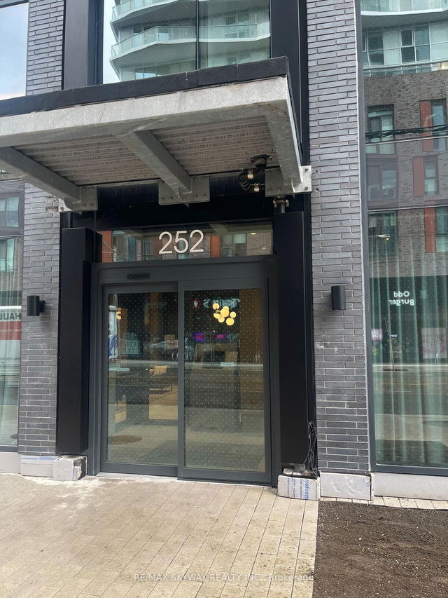 2503 - 252 Church Street