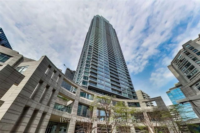 1204 - 2191 Yonge Street