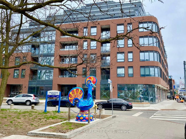 319 - 5 Lakeview Avenue