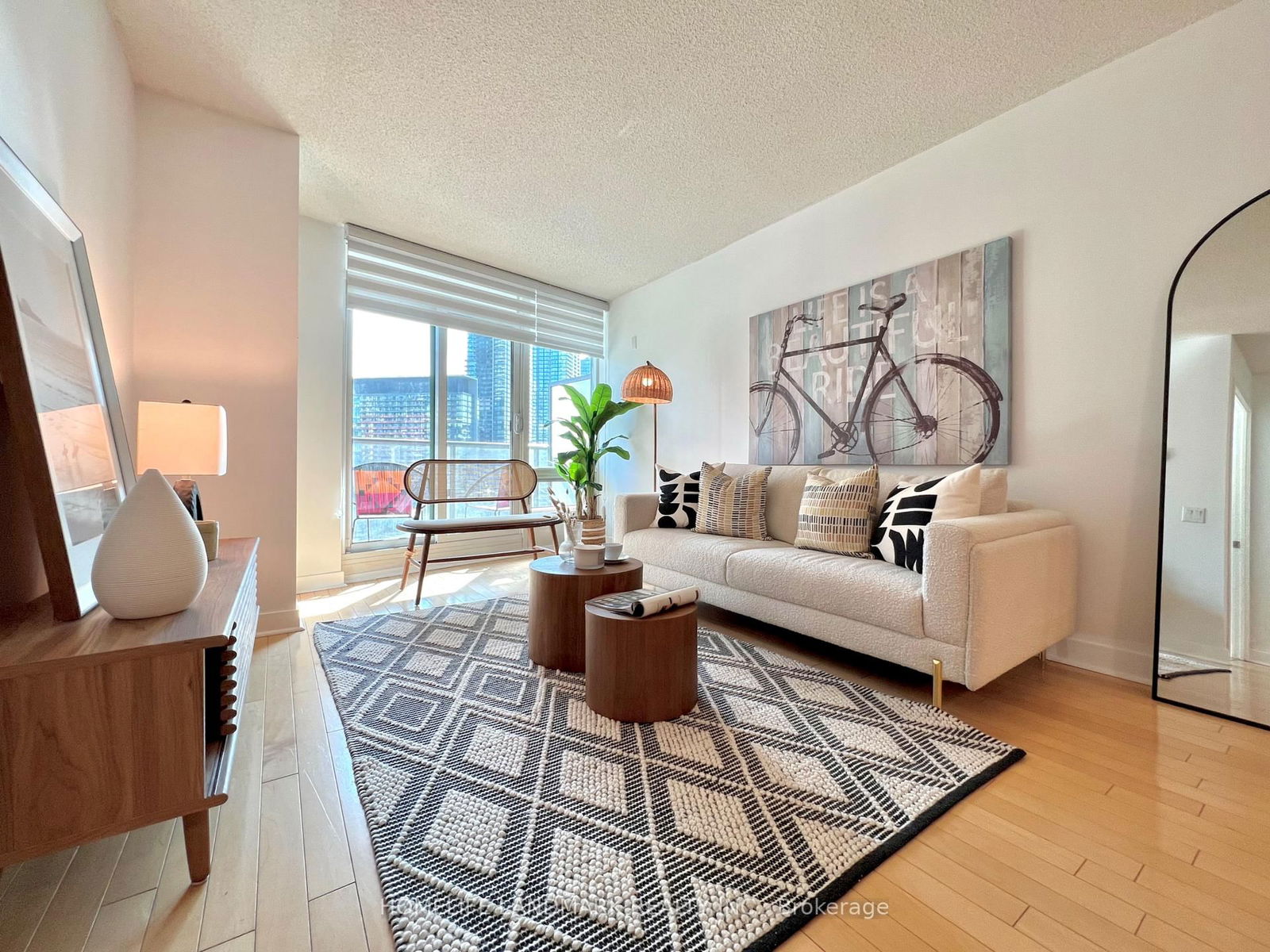 Condo for sale at 706-361 Front Street, Toronto, Waterfront Communities C1, M5V 3R5 - MLS: C12122645