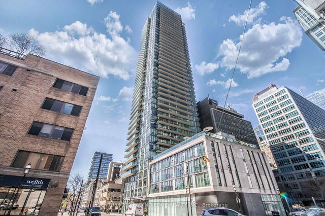 3503 - 33 Lombard Street
