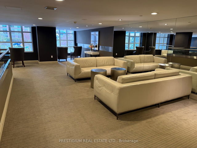 1112 - 75 EAST LIBERTY Street
