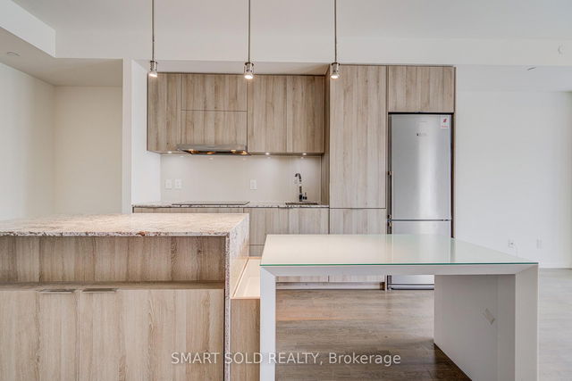 1406 - 1 Bloor Street
