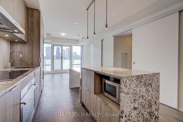 1406 - 1 Bloor Street