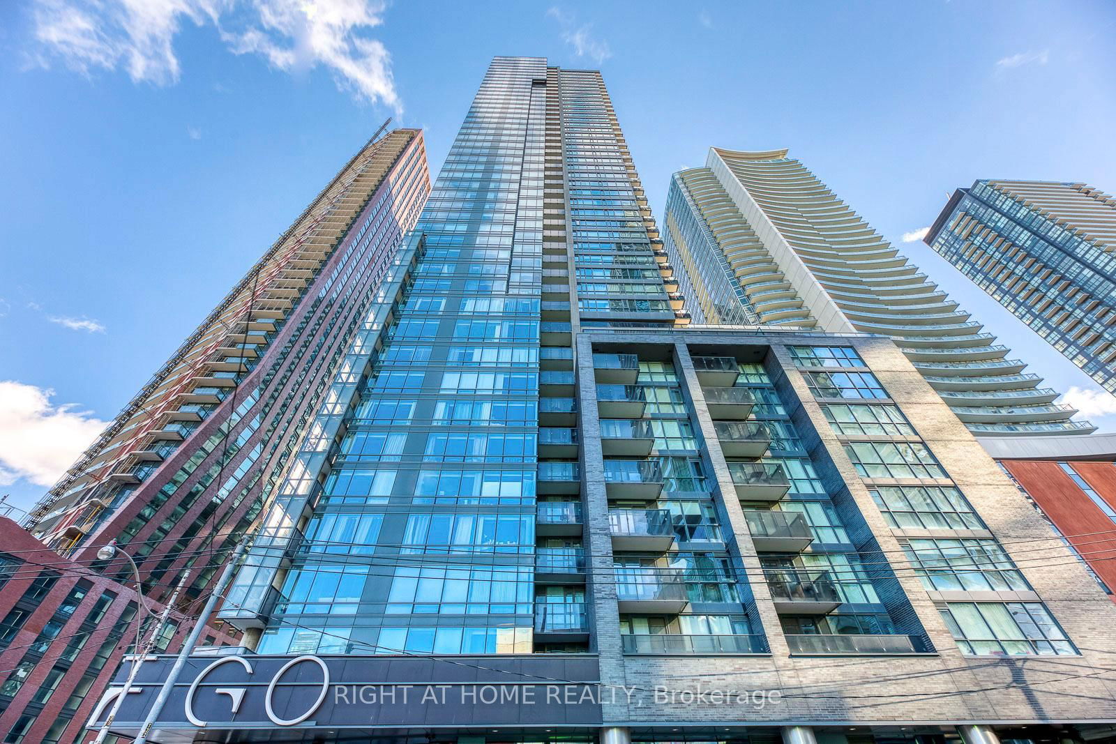 Condo for sale at 1306-295 Adelaide Street, Toronto, Waterfront Communities C1, M5V 0L4 - MLS: C12122802