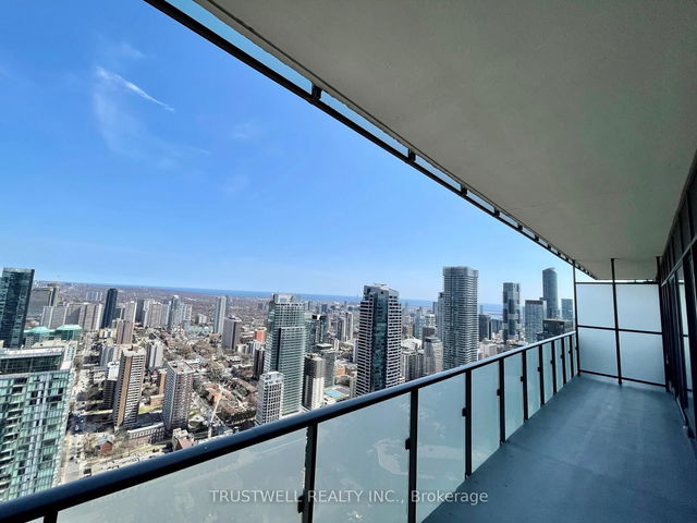 4909 - 1080 Bay Street