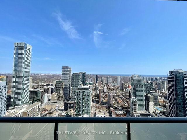 4909 - 1080 Bay Street