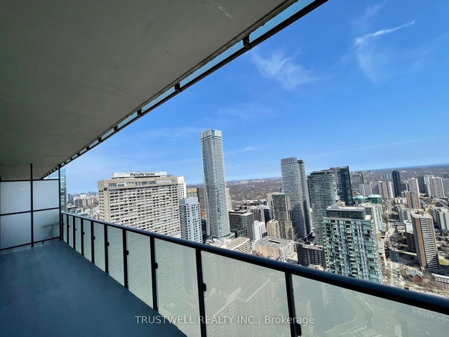 4909 - 1080 Bay Street
