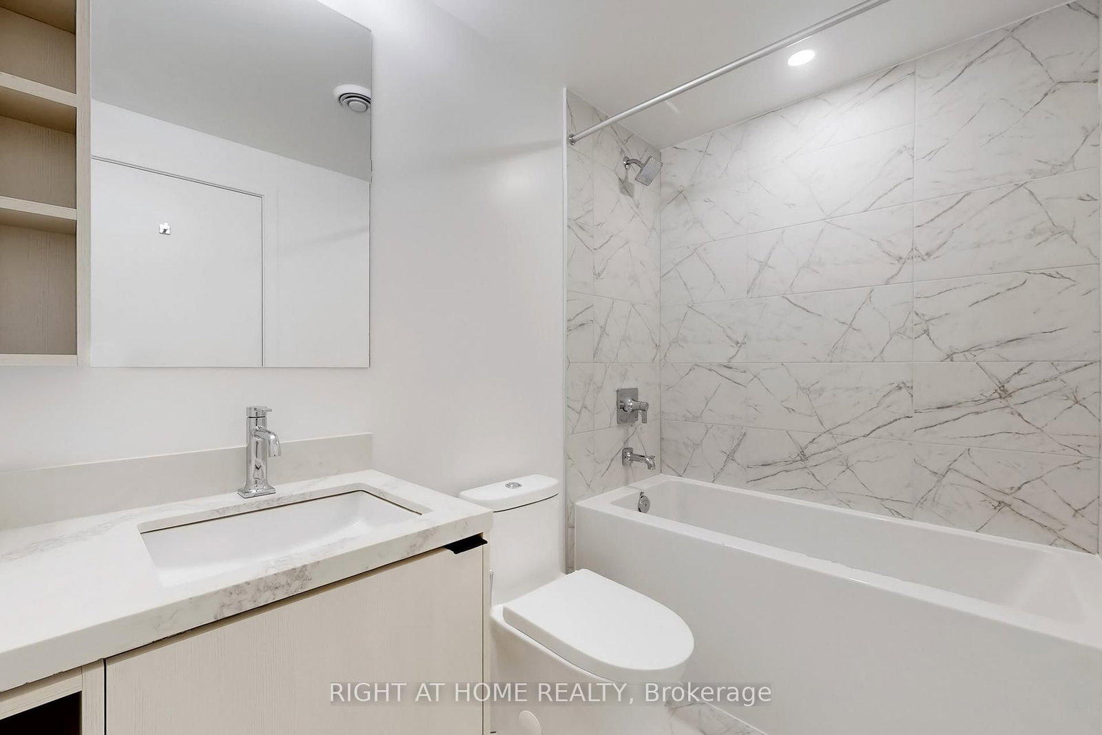 252 Church Street, Unit 3716 - Photo 23