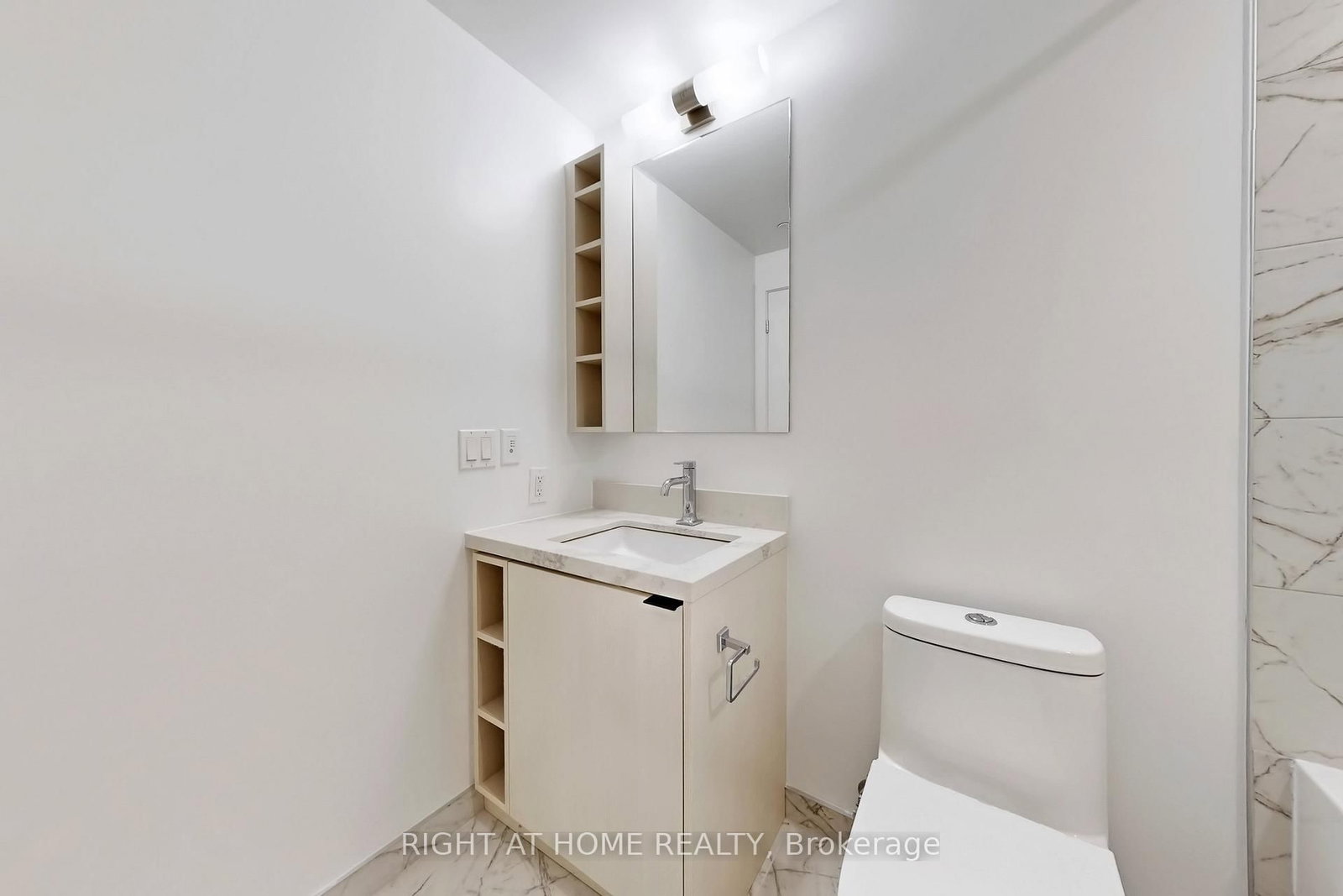 252 Church Street, Unit 3716 - Photo 24