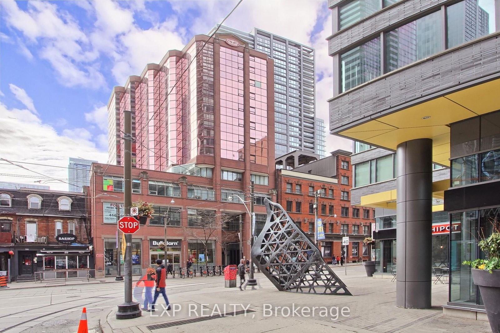 Condo for lease at 501-393 King Street, Toronto, Waterfront Communities C1, M5V 3G8 - MLS: C12123104