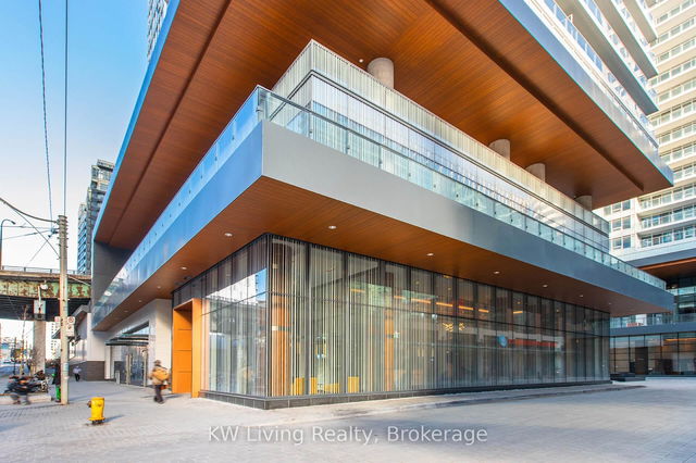 4001 - 19 Bathurst Street