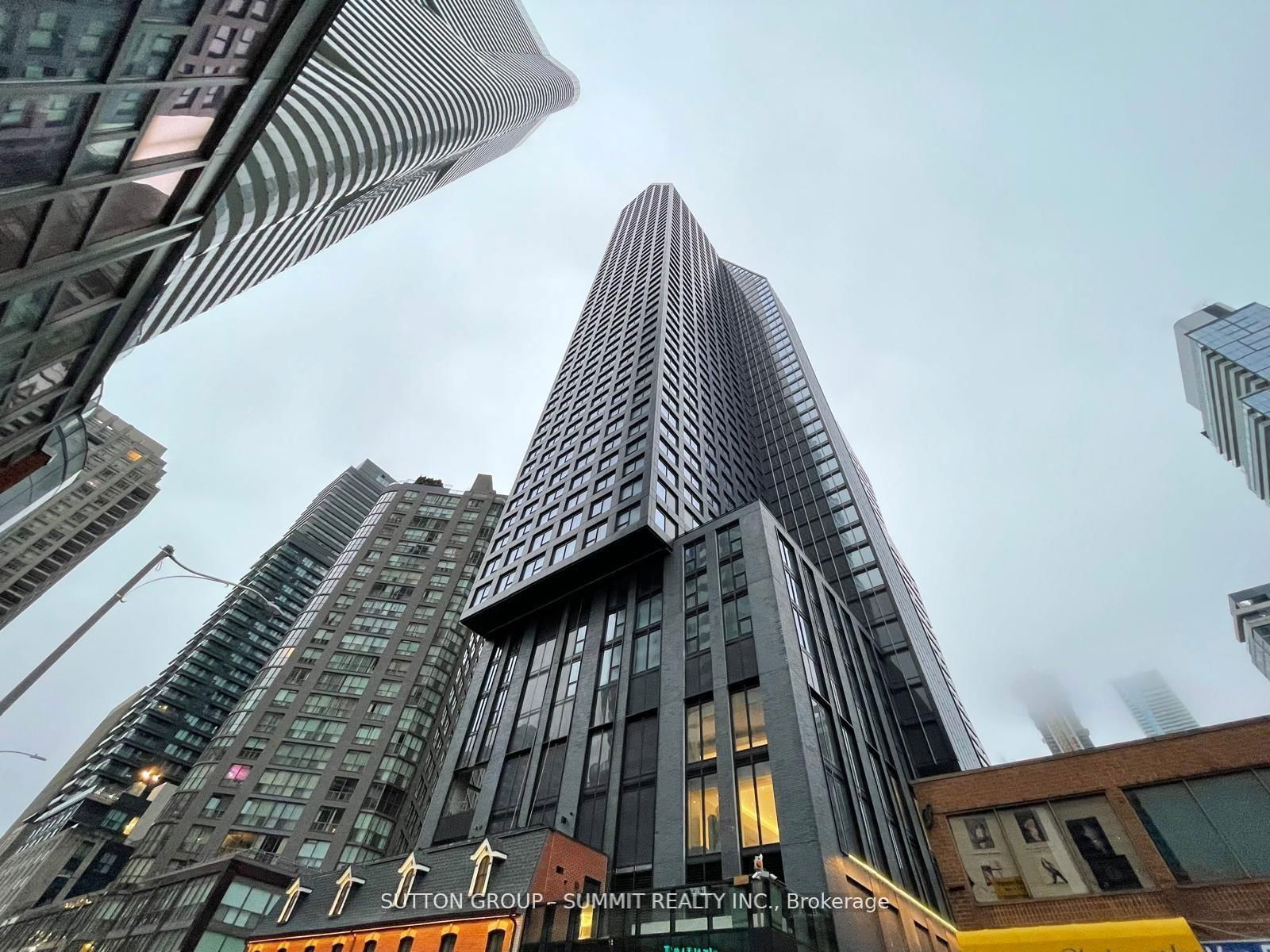Condo for lease at 907-8 Wellesley Street, Toronto, Bay Street Corridor, M4Y 0J5 - MLS: C12123139