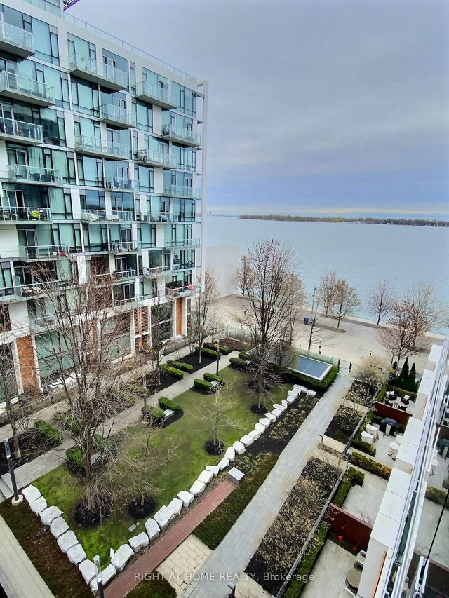 618 - 39 Queens Quay