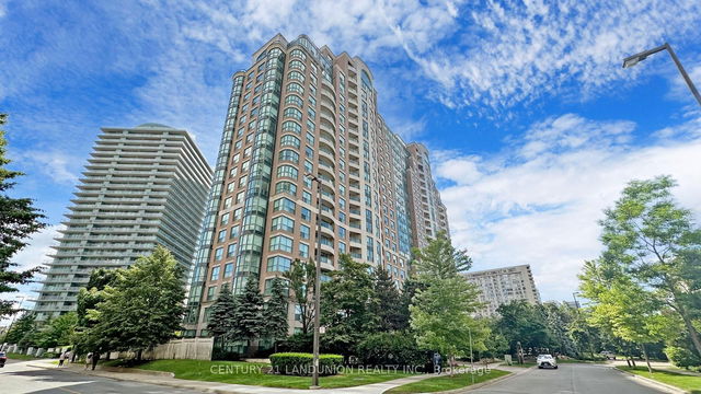 916 - 23 Lorraine Drive