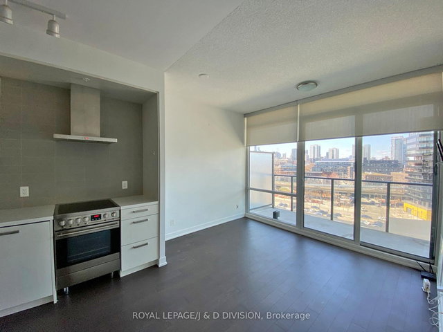 S811 - 120 Bayview Avenue