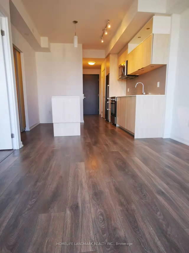 1109 - 50 Forest Manor Road