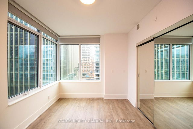 722 - 1 Edgewater Drive