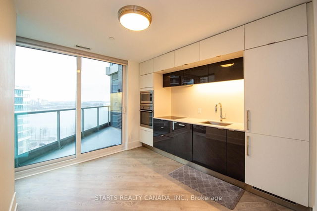 722 - 1 Edgewater Drive