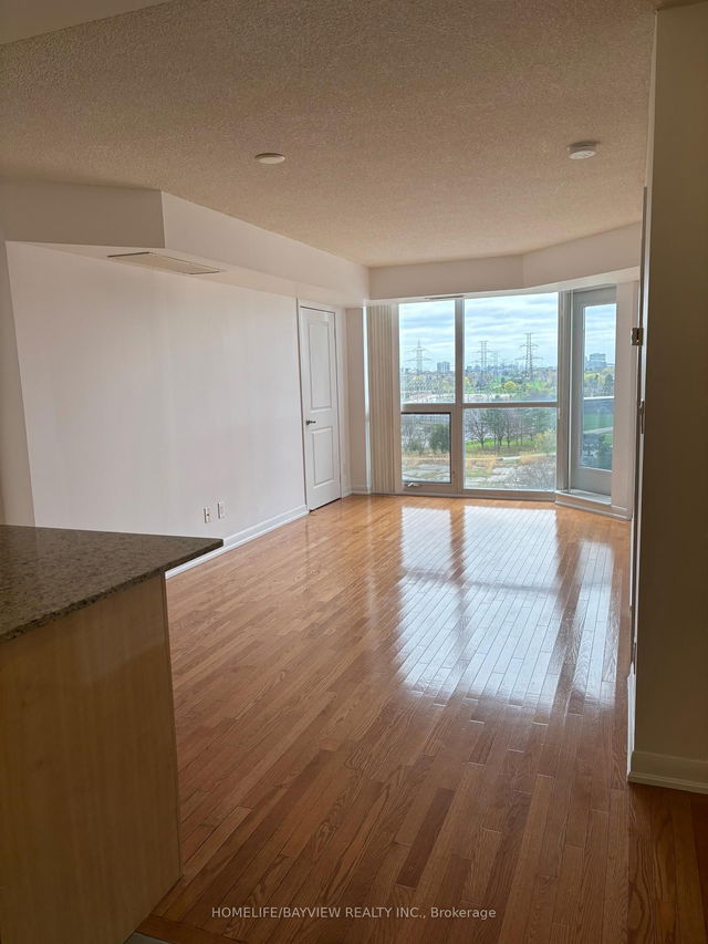 908 - 5793 Yonge Street